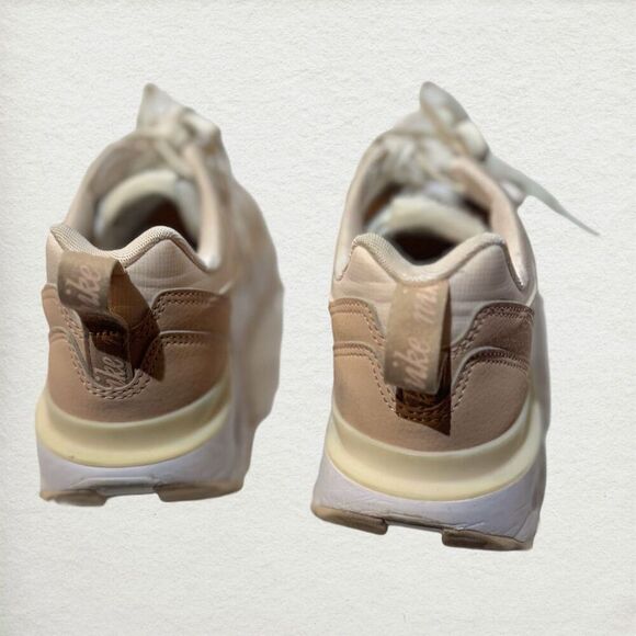 Nike Air Max Dawn Sneakers Light Soft Pink 7.5 Comfy Athletic Retro Athleisure - Picture 8 of 10